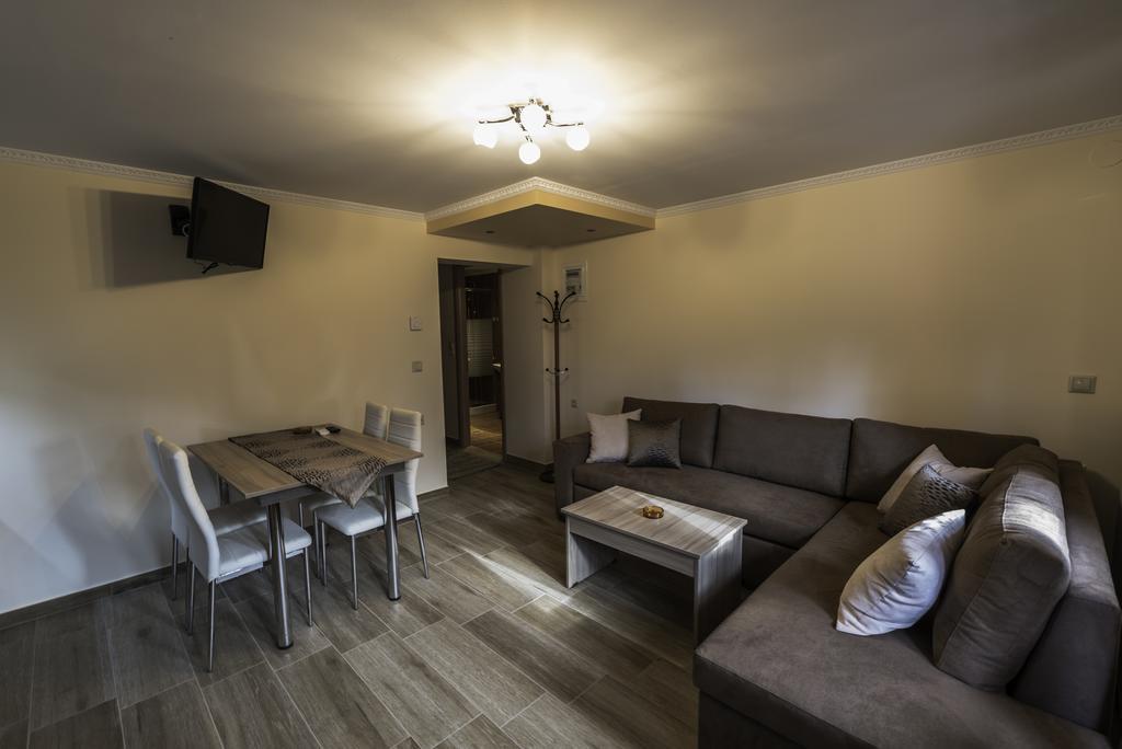 Dryades Apartments & Studios 斯卡拉伯塔麦斯 外观 照片