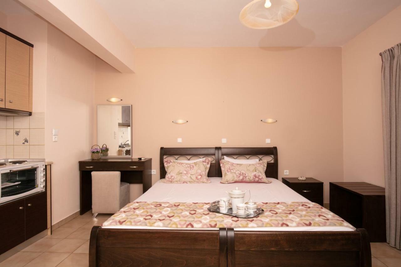 Dryades Apartments & Studios 斯卡拉伯塔麦斯 外观 照片