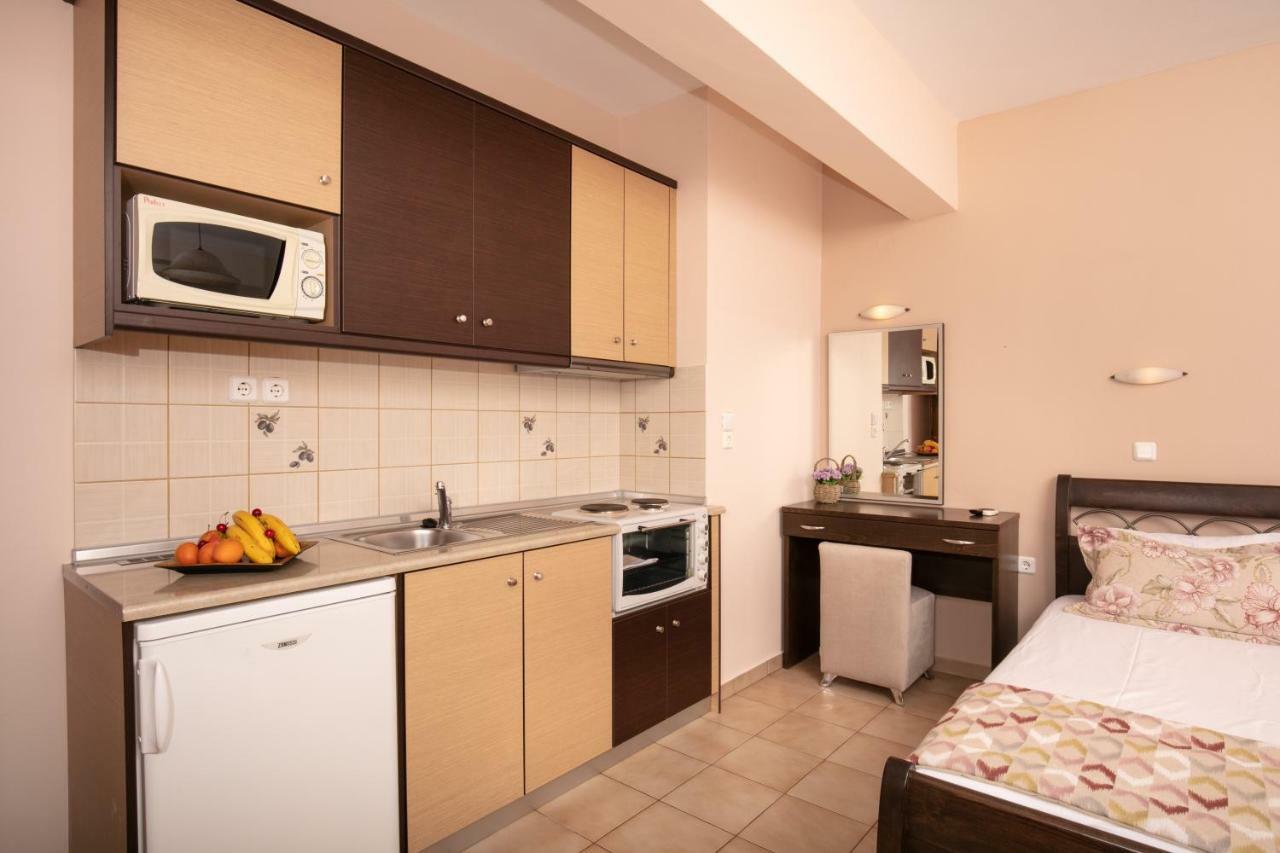 Dryades Apartments & Studios 斯卡拉伯塔麦斯 外观 照片